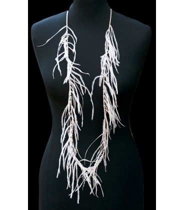 Airy necklace from ostrich feathers