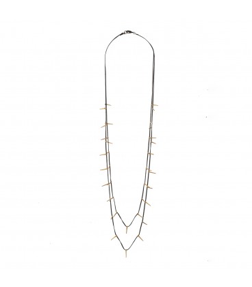 Delicate long necklace.
