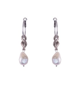 Silver plated pearl earrings